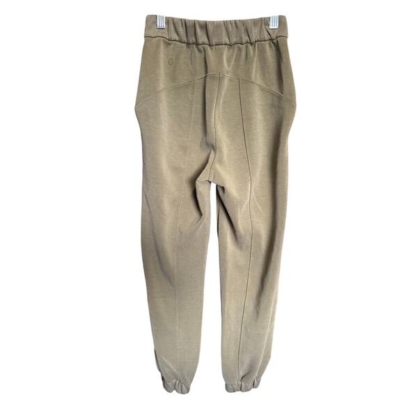 Lululemon Softstreme Relaxed High Rise Pant Suede Jogger Sweatpants Green Size 0 - Picture 8 of 14